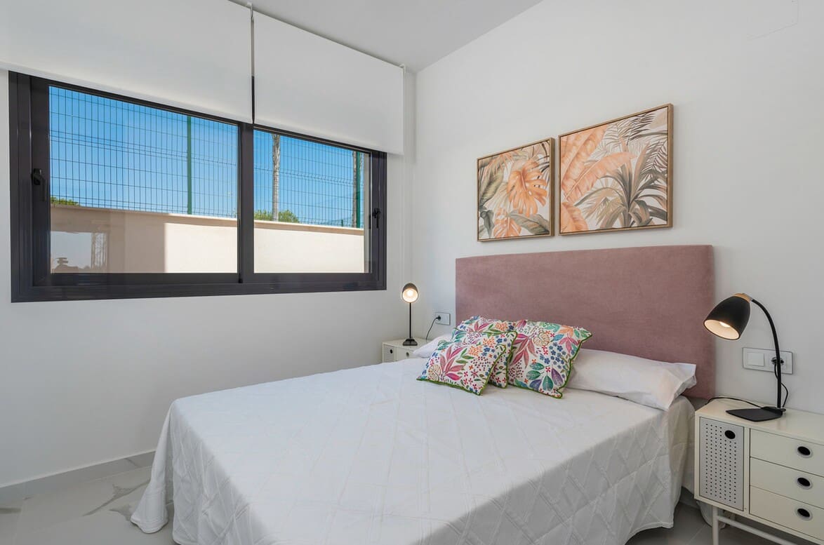 2 bedroom Villa for sale in San Miguel de Salinas with pool - € 415,000 (Ref: 10150084)