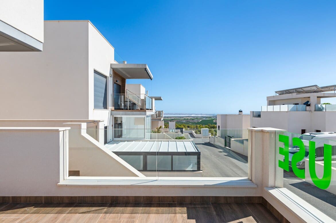 2 bedroom Villa for sale in San Miguel de Salinas with pool - € 415,000 (Ref: 10150084)