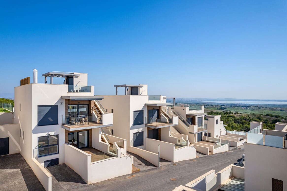 2 bedroom Villa for sale in San Miguel de Salinas with pool - € 339,000 (Ref: 10150085)