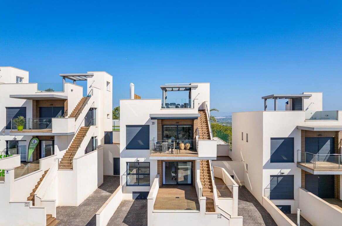 2 bedroom Villa for sale in San Miguel de Salinas with pool - € 339,000 (Ref: 10150085)