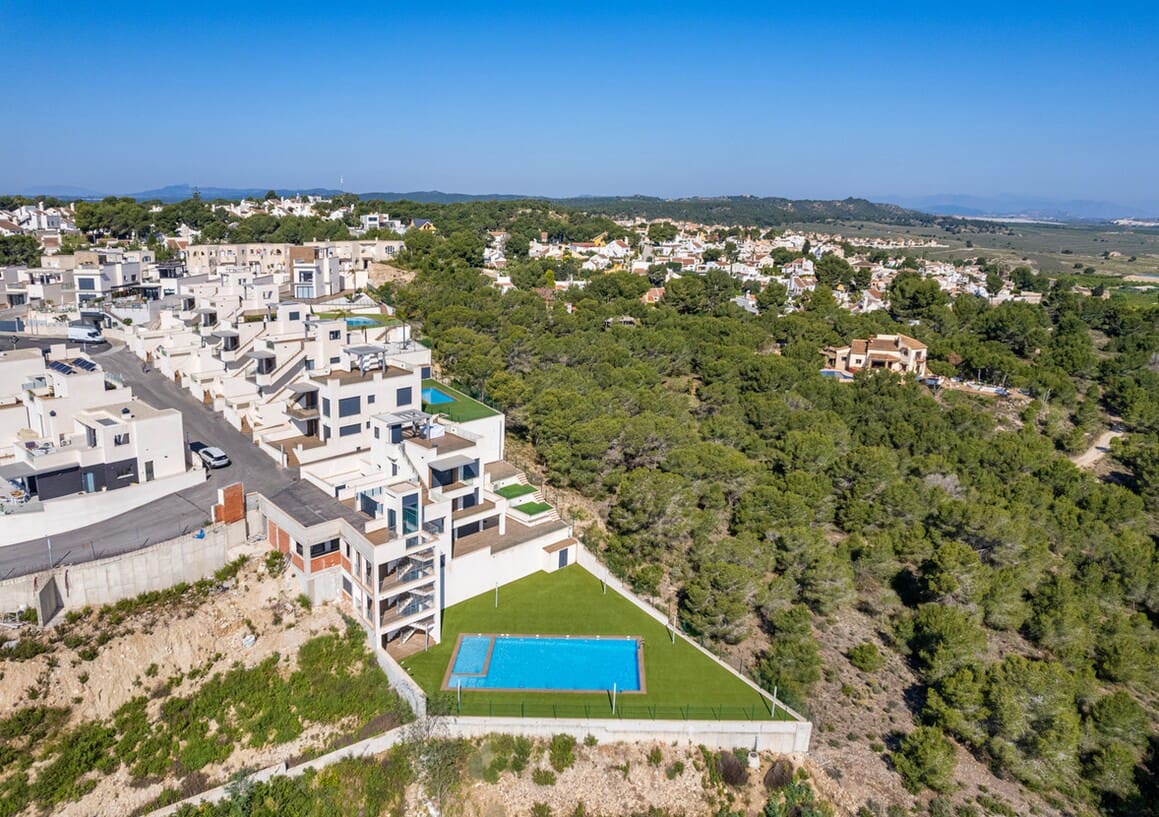 2 bedroom Villa for sale in San Miguel de Salinas with pool - € 339,000 (Ref: 10150085)