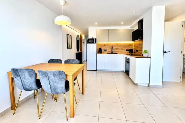 3 slaapkamer Strandappartement te koop in Puerto Deportivo, Torrevieja - € 229.000 (Ref: 10150104)