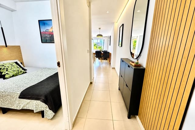 3 slaapkamer Strandappartement te koop in Puerto Deportivo, Torrevieja - € 229.000 (Ref: 10150104)