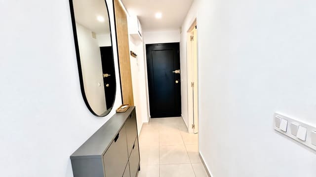 3 slaapkamer Strandappartement te koop in Puerto Deportivo, Torrevieja - € 229.000 (Ref: 10150104)