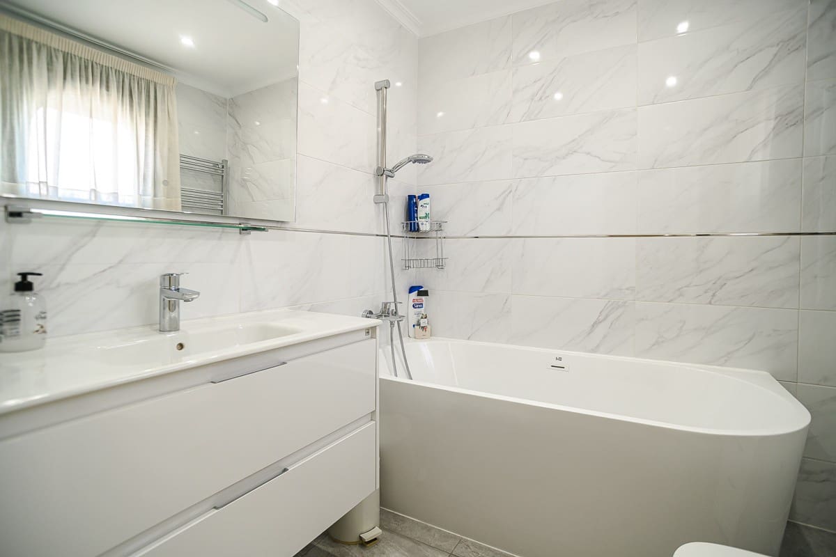 4 chambre Villa/Maison à vendre à Torrevieja avec piscine garage - 310 000 € (Ref: 10151081)