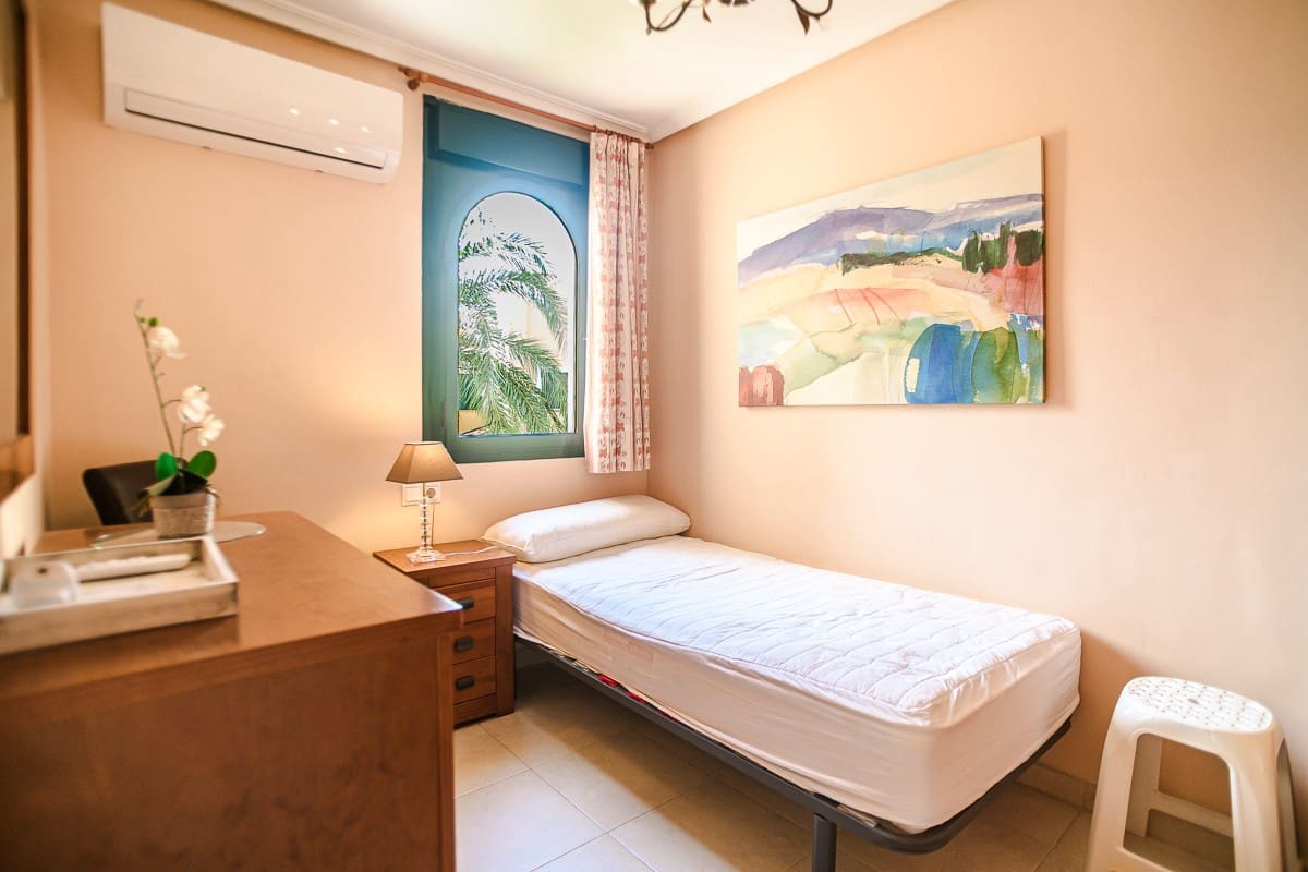 4 chambre Villa/Maison à vendre à Torrevieja avec piscine garage - 310 000 € (Ref: 10151081)