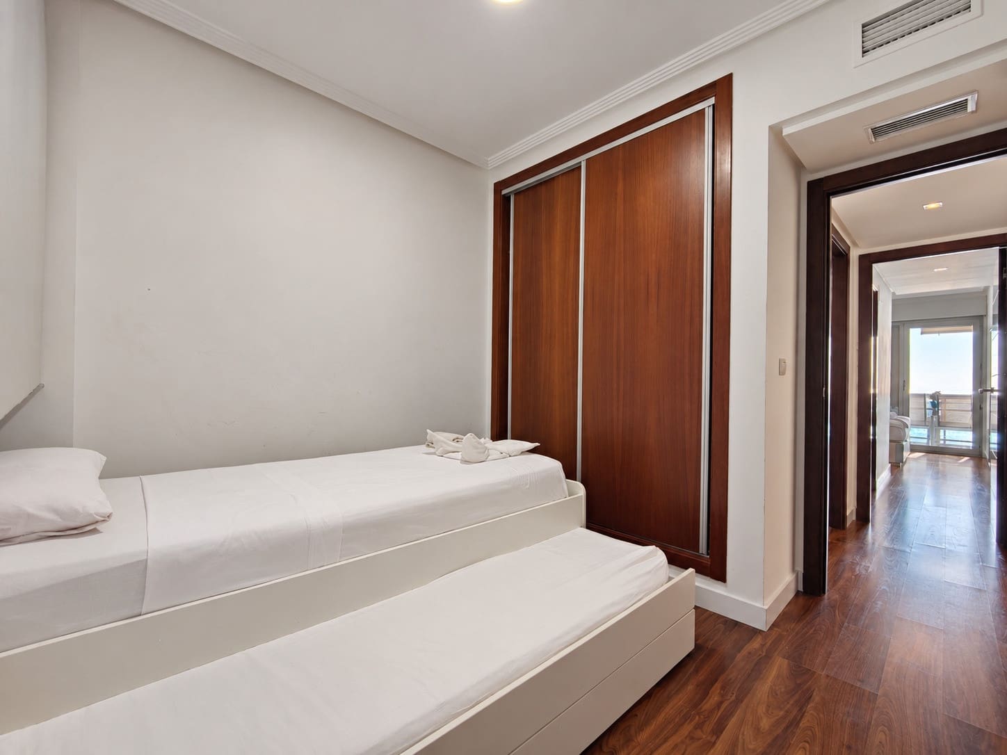 3 slaapkamer Appartement te koop in Torrevieja met zwembad garage - € 459.000 (Ref: 10153336)