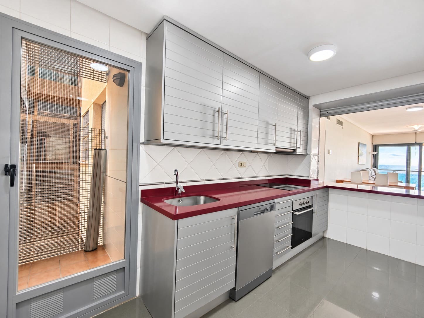3 slaapkamer Appartement te koop in Torrevieja met zwembad garage - € 459.000 (Ref: 10153336)