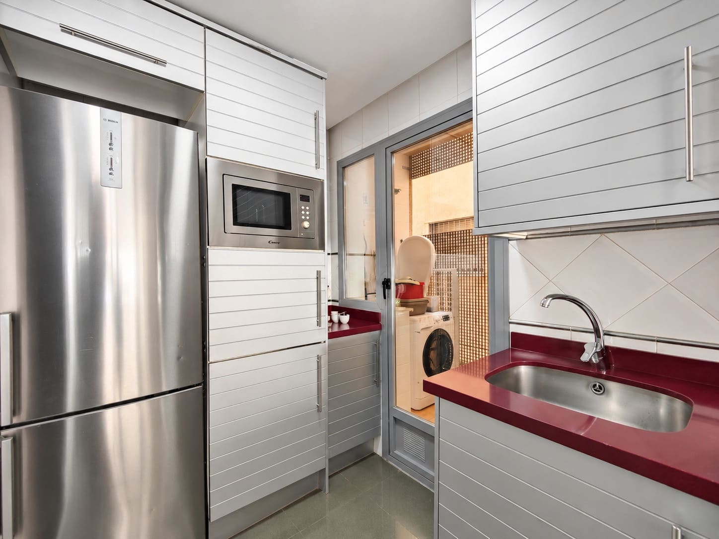3 slaapkamer Appartement te koop in Torrevieja met zwembad garage - € 459.000 (Ref: 10153336)