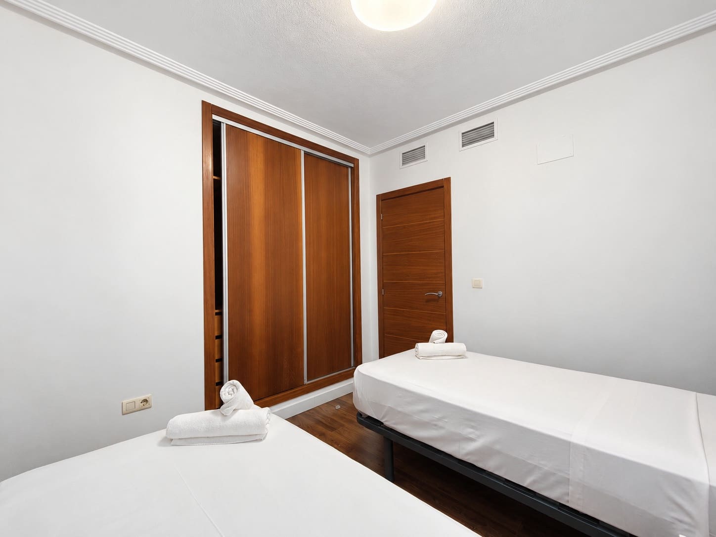3 slaapkamer Appartement te koop in Torrevieja met zwembad garage - € 459.000 (Ref: 10153336)