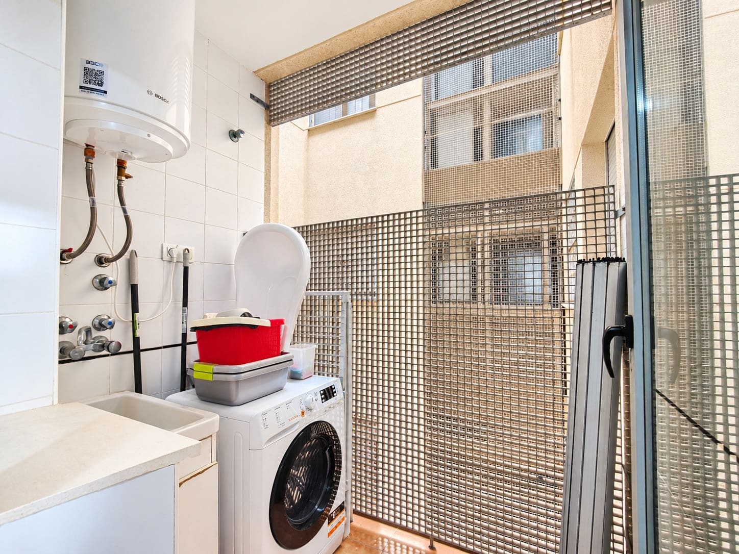 3 slaapkamer Appartement te koop in Torrevieja met zwembad garage - € 459.000 (Ref: 10153336)