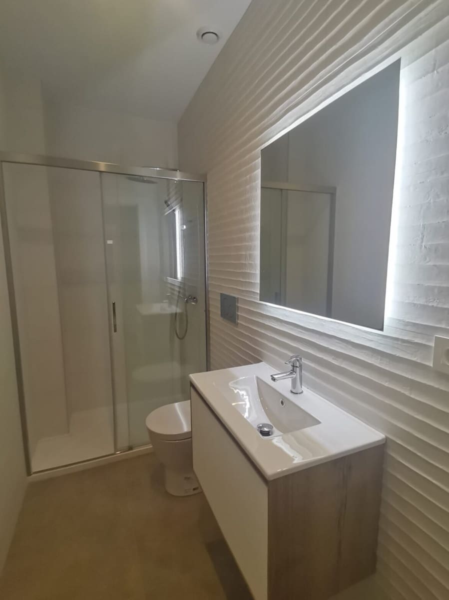 1 sovrum Lägenhet till salu i Torrevieja med pool - 219 000 € (Ref: 10153343)