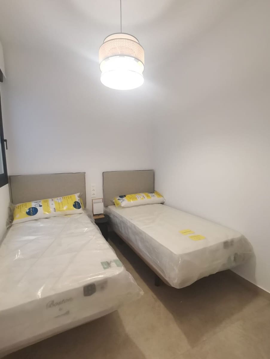 1 sovrum Lägenhet till salu i Torrevieja med pool - 219 000 € (Ref: 10153343)