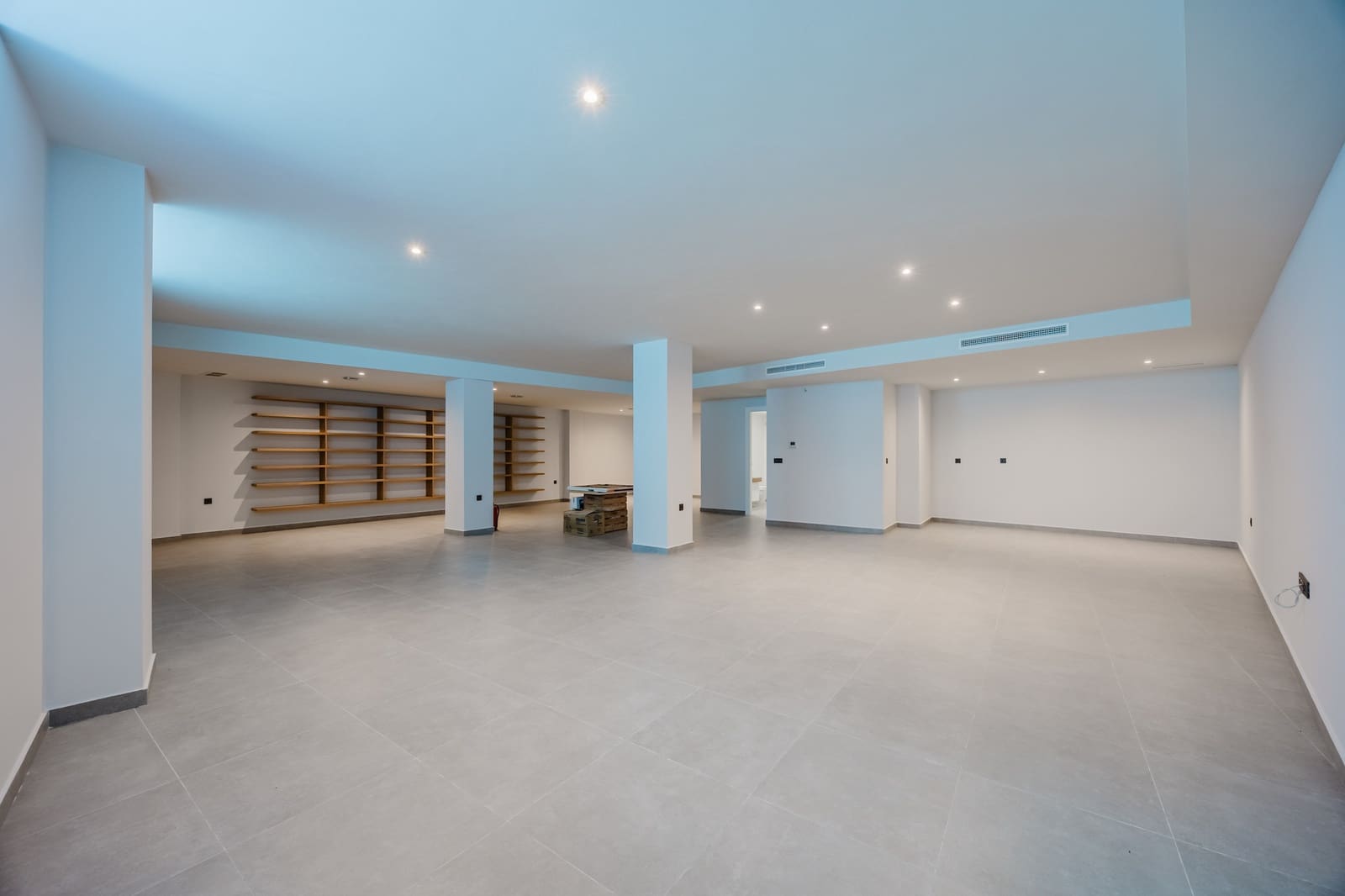 4 bedroom Villa for sale in Algorfa with pool - € 850,000 (Ref: 10155747)
