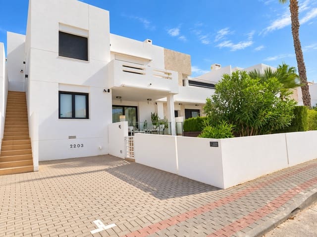 2 bedroom Apartment for sale in Algorfa with pool garage - € 269,500 (Ref: 10155751)