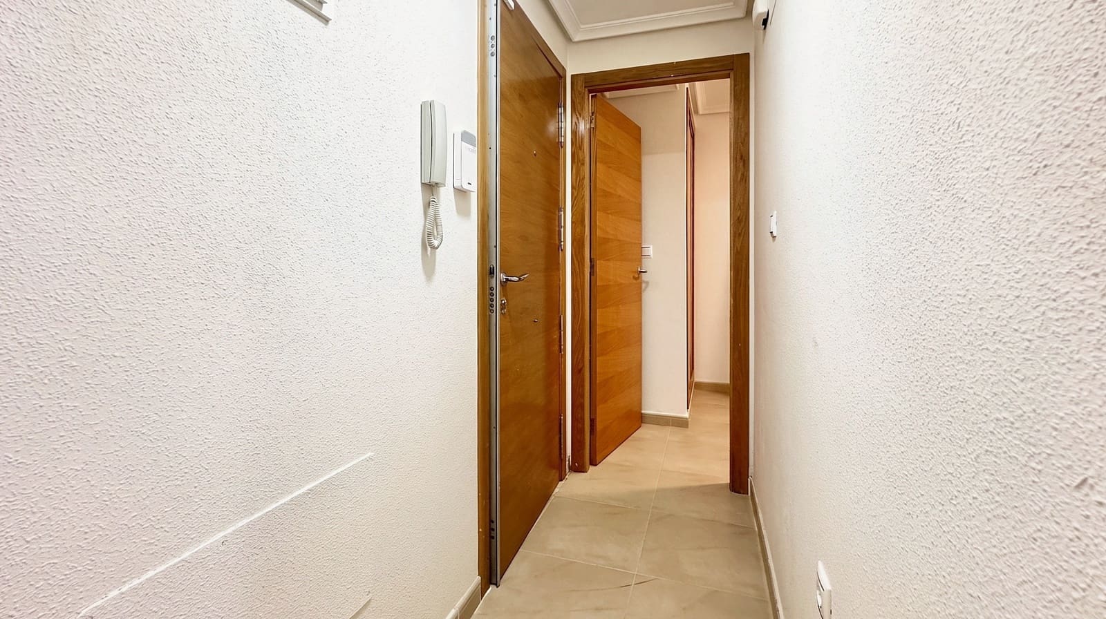 Apartamento de 3 habitaciones en Torrevieja en venta - 167.000 € (Ref: 10156271)