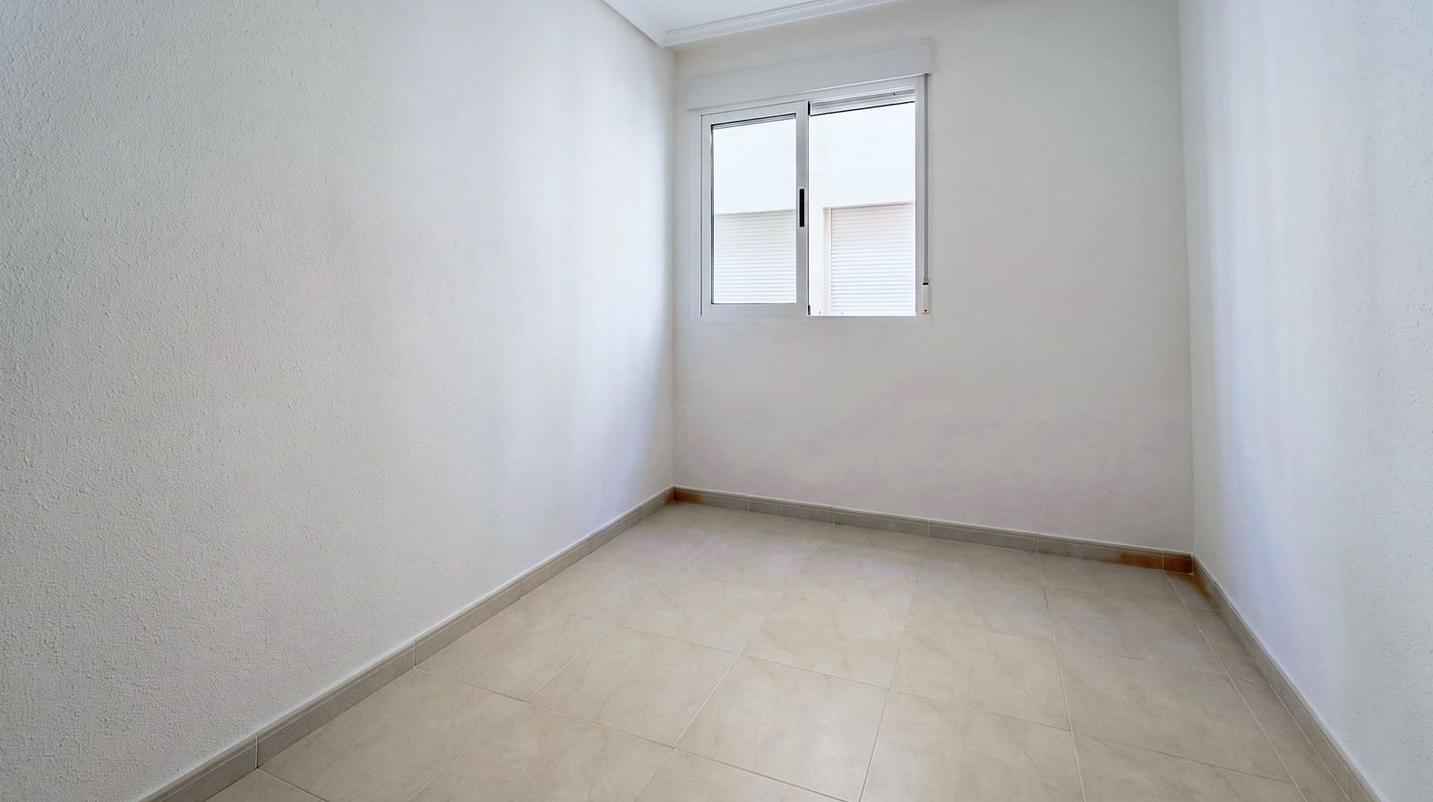 Apartamento de 3 habitaciones en Torrevieja en venta - 167.000 € (Ref: 10156271)