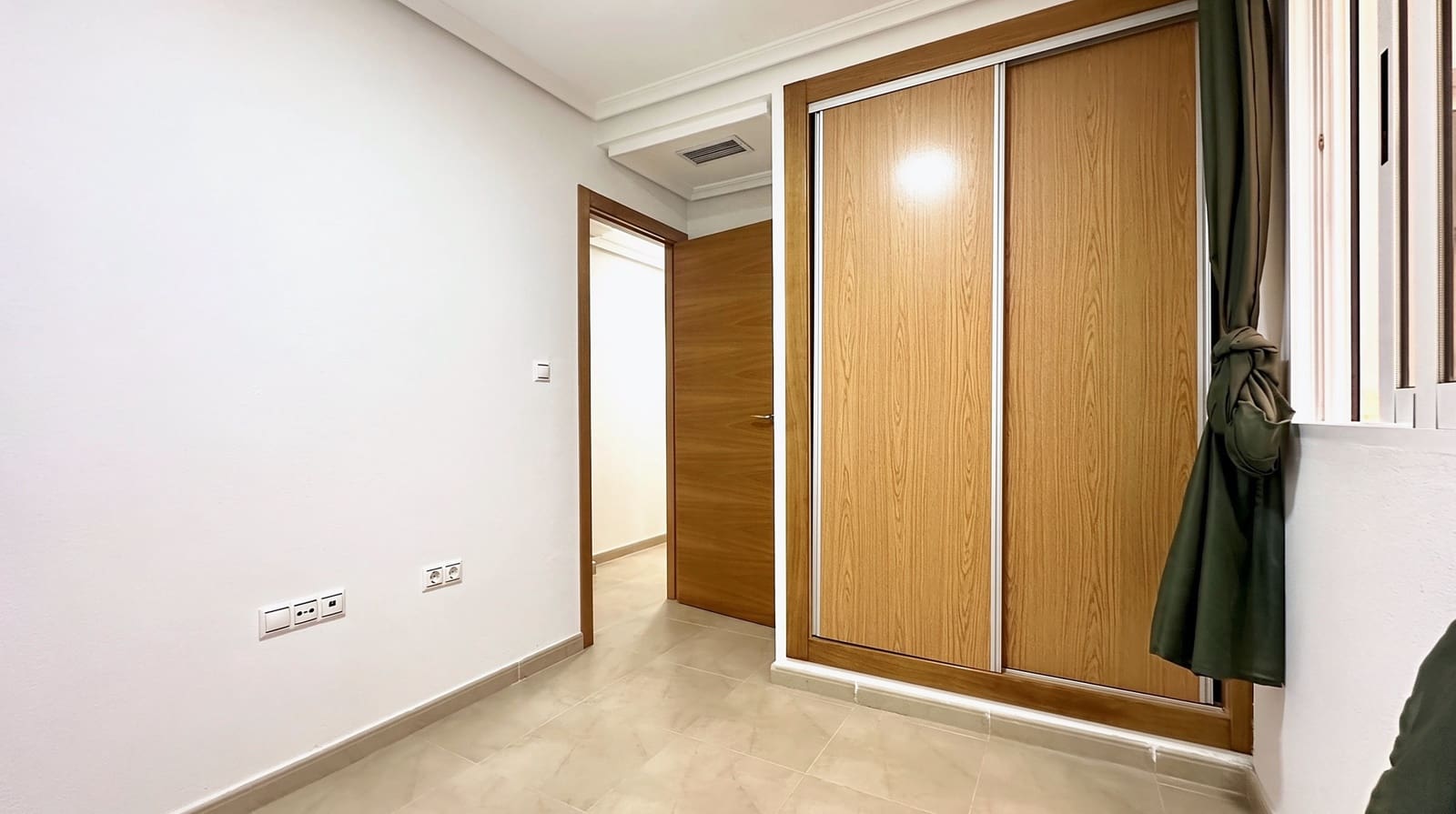 Apartamento de 3 habitaciones en Torrevieja en venta - 167.000 € (Ref: 10156271)