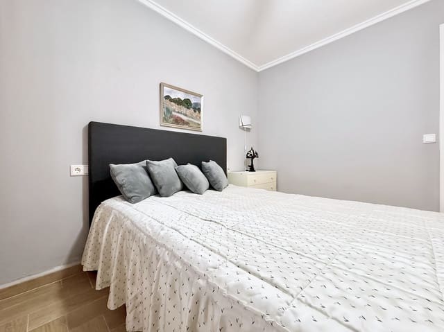 3 quarto Casa em Banda para venda em El Chaparral, Torrevieja com garagem - 199 000 € (Ref: 10156272)