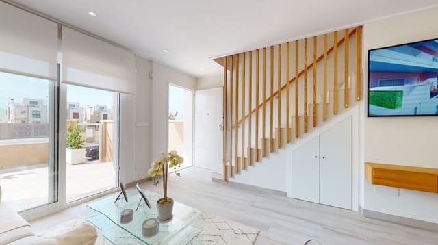 3 soveværelse Byhus til salg i Pilar de la Horadada ciudad, Pilar de la Horadada med swimmingpool garage - € 349.900 (Ref: 10156317)