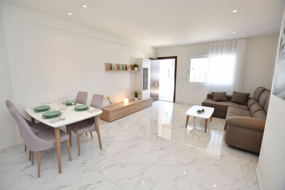2 bedroom Villa for sale in San Miguel de Salinas with pool garage - € 256,600 (Ref: 10156339)