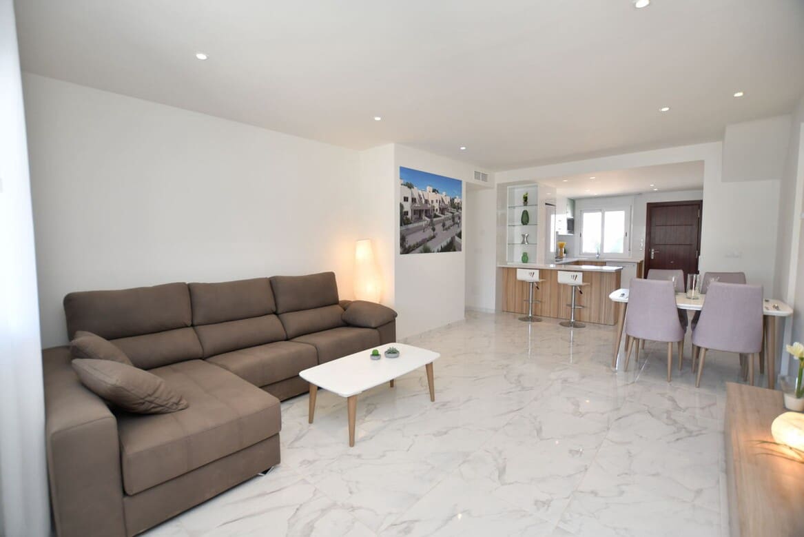 2 bedroom Villa for sale in San Miguel de Salinas with pool garage - € 256,600 (Ref: 10156339)