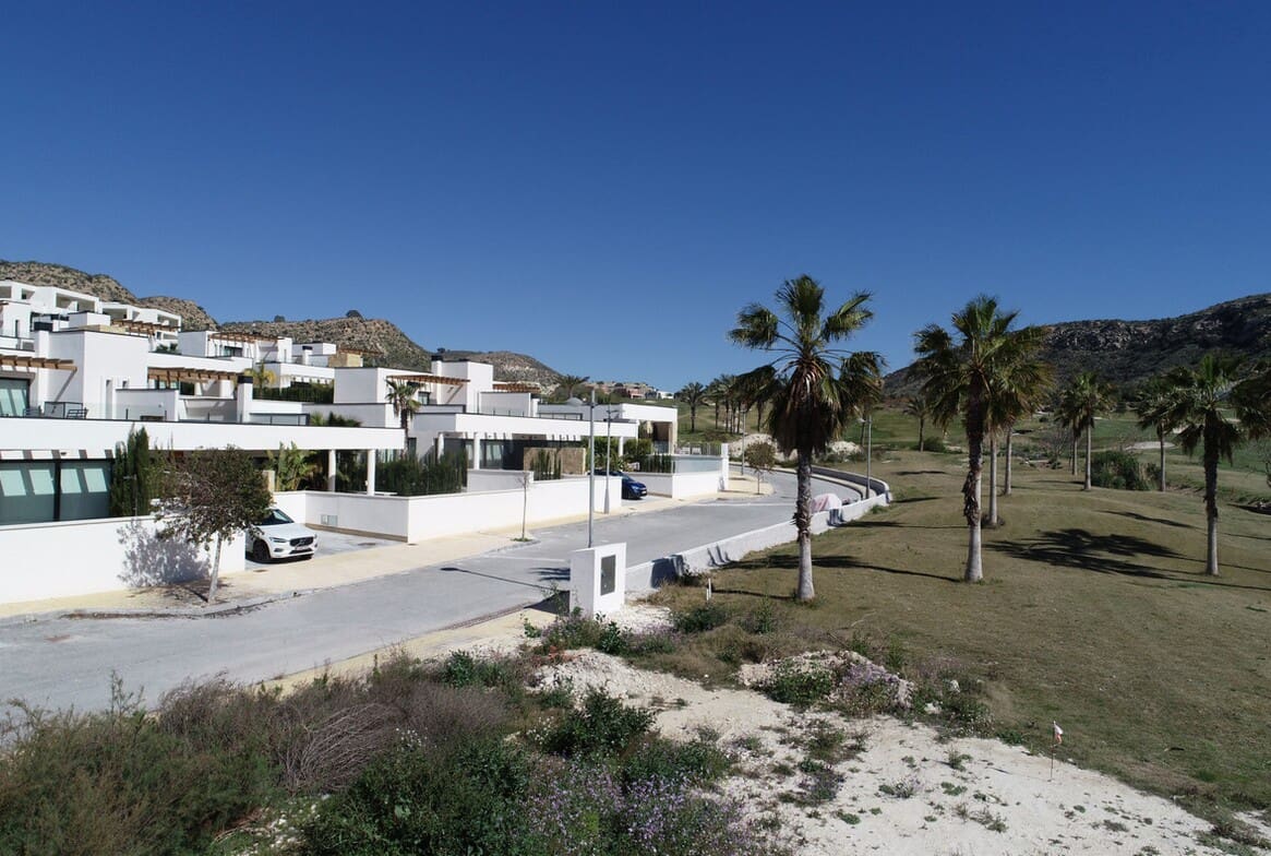 4 slaapkamer Villa te koop in Monforte del Cid met zwembad garage - € 2.495.000 (Ref: 10156341)