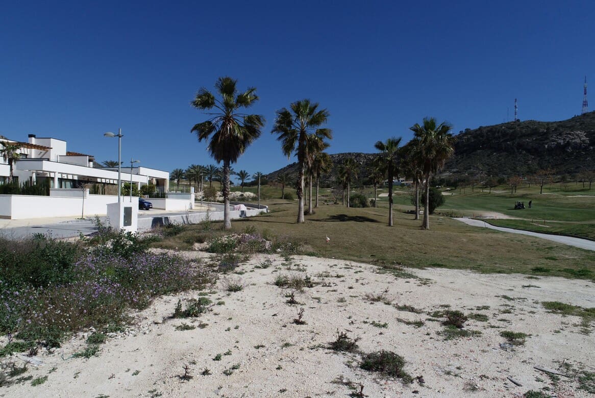 4 slaapkamer Villa te koop in Monforte del Cid met zwembad garage - € 2.495.000 (Ref: 10156341)