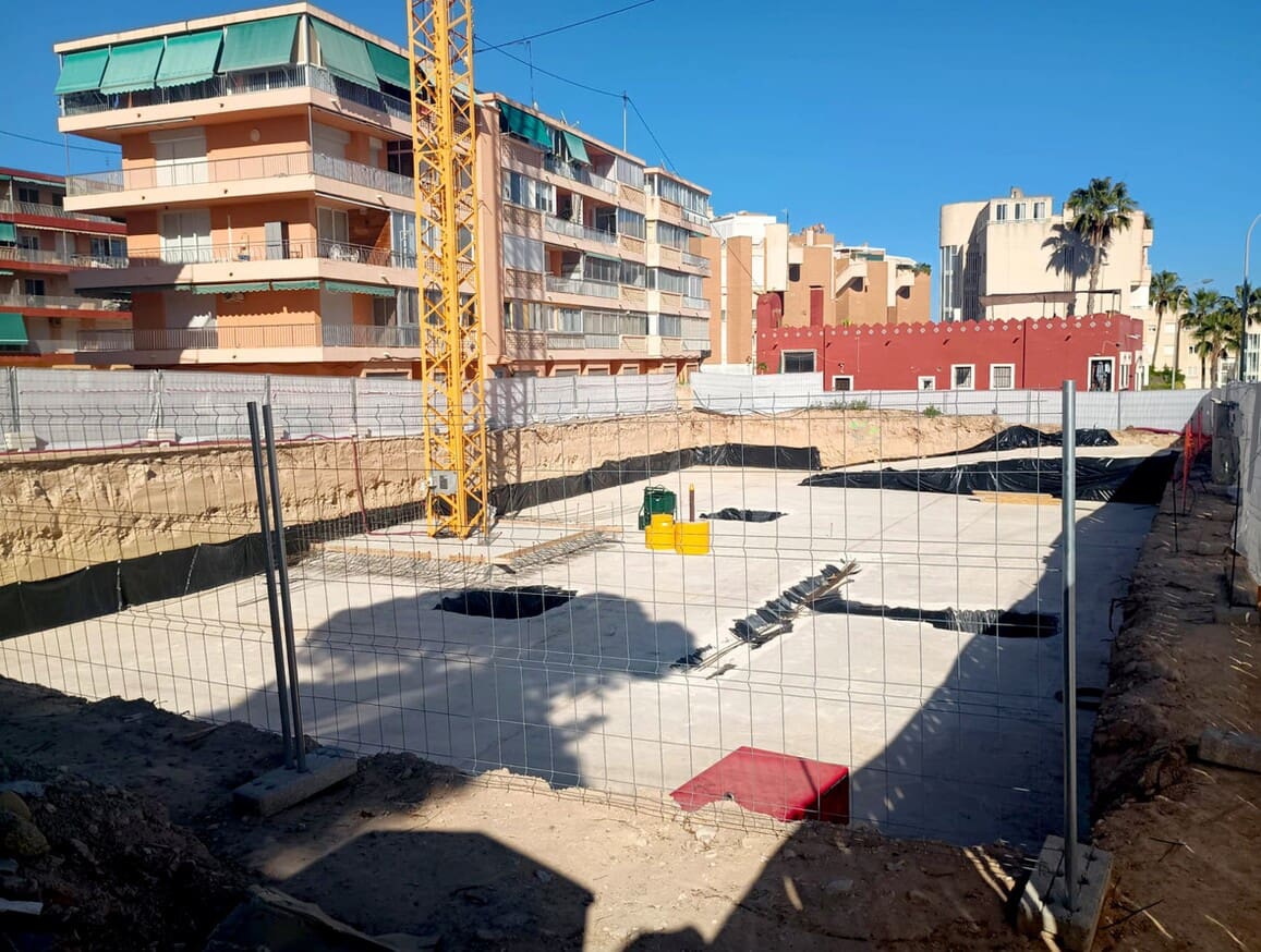 2 soveværelse Lejlighed til salg i El Campello med swimmingpool - € 460.000 (Ref: 10156347)