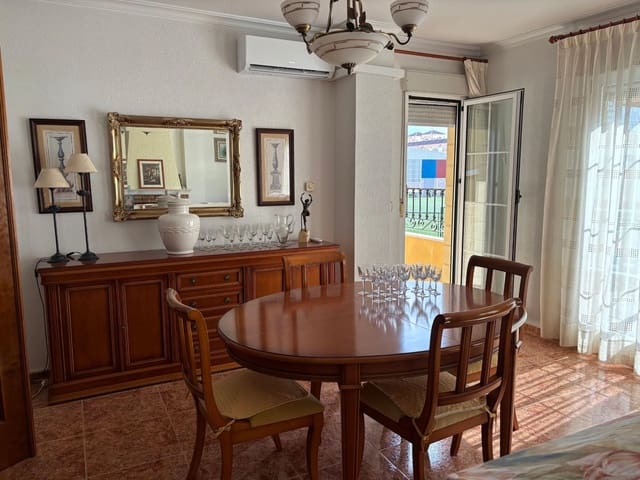 5 soveværelse Byhus til salg i Formentera del Segura med garage - € 290.000 (Ref: 10156439)