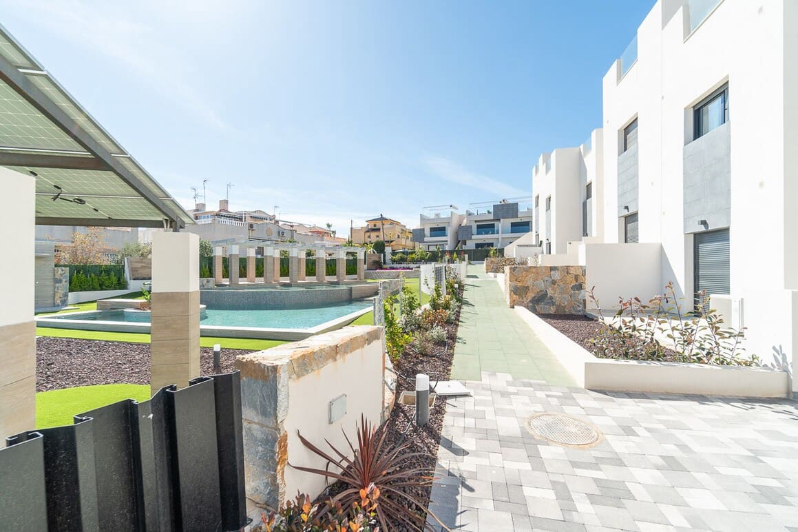 2 sypialnia Apartament na sprzedaż w Orihuela z basenem garażem - 350 000 € (Ref: 10156448)