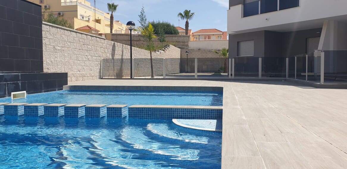 2 sovrum Lägenhet till salu i Orihuela med pool garage - 255 000 € (Ref: 10156518)