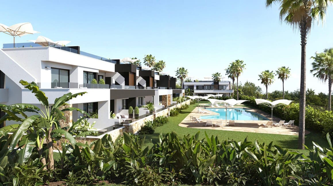 2 bedroom Bungalow for sale in Rojales with pool garage - € 329,000 (Ref: 10156532)