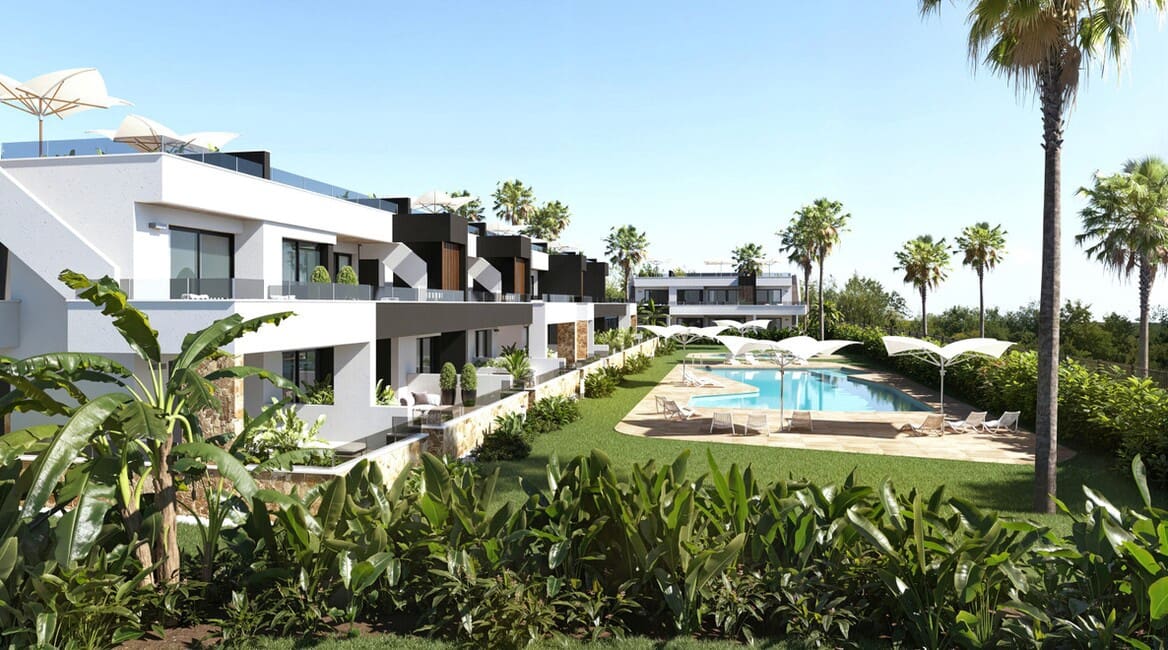 2 bedroom Bungalow for sale in Rojales with pool garage - € 329,000 (Ref: 10156532)