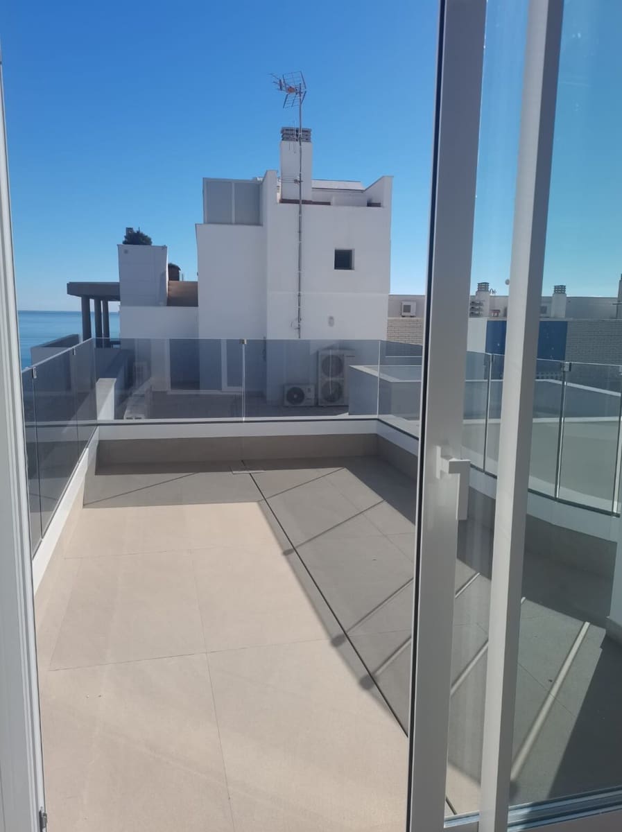 1 soveværelse Lejlighed til salg i Torrevieja med swimmingpool - € 399.000 (Ref: 10156584)