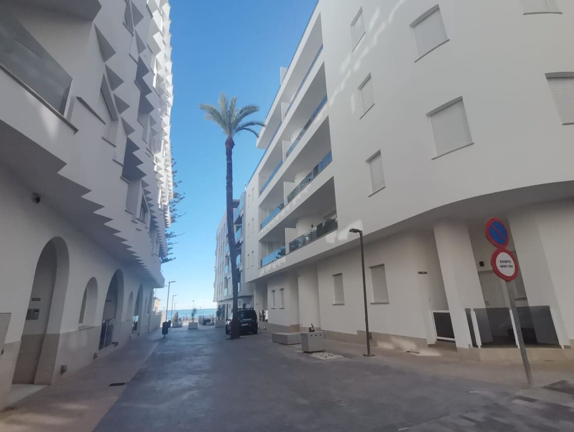 1 soveværelse Lejlighed til salg i Torrevieja med swimmingpool - € 399.000 (Ref: 10156584)