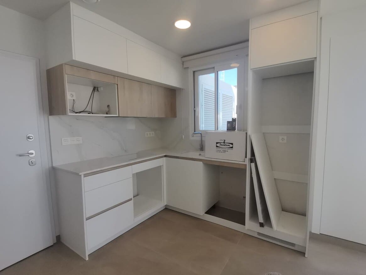 1 soveværelse Lejlighed til salg i Torrevieja med swimmingpool - € 399.000 (Ref: 10156584)