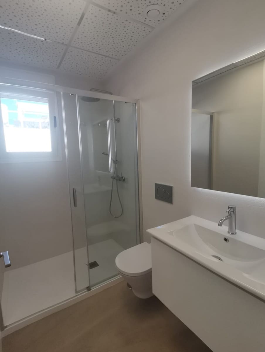 1 soveværelse Lejlighed til salg i Torrevieja med swimmingpool - € 399.000 (Ref: 10156584)