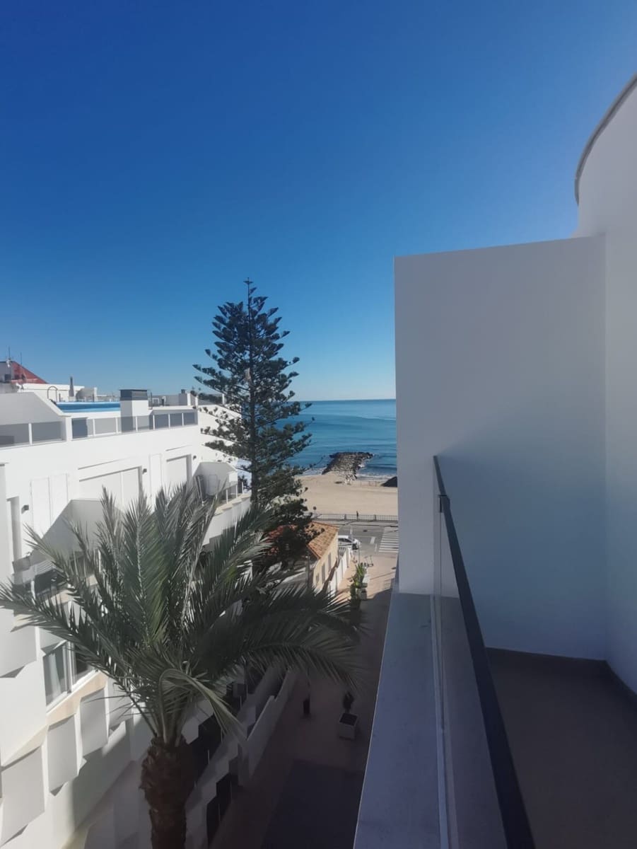 1 soveværelse Lejlighed til salg i Torrevieja med swimmingpool - € 399.000 (Ref: 10156584)