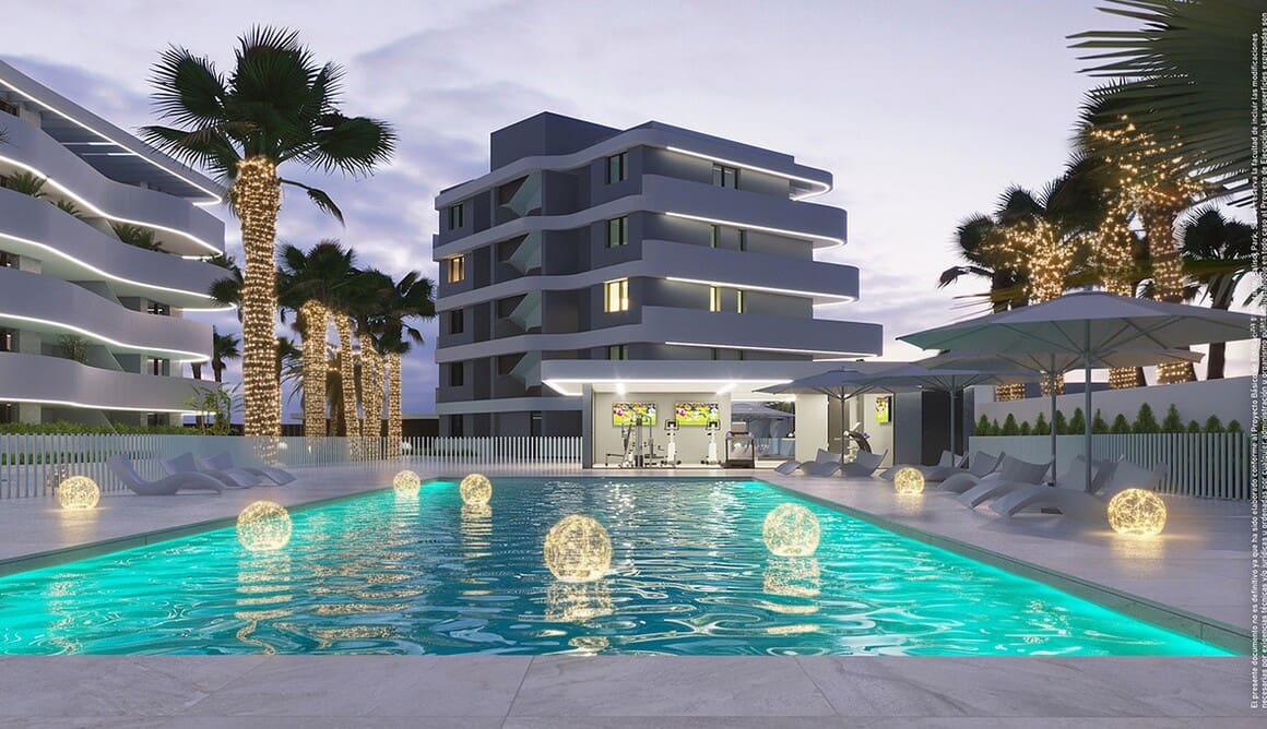 3 soveværelse Byhus til salg i Guardamar del Segura med swimmingpool garage - € 474.900 (Ref: 10156608)