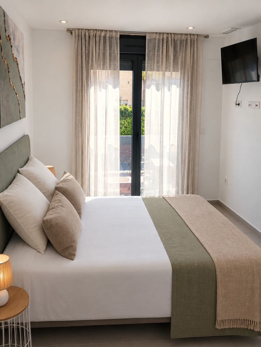 2 Zimmer Apartment zu verkaufen in Torrevieja mit Pool Garage - 299.000 € (Ref: 10156618)