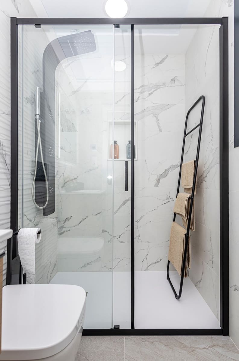 2 Zimmer Apartment zu verkaufen in Torrevieja mit Pool Garage - 299.000 € (Ref: 10156618)