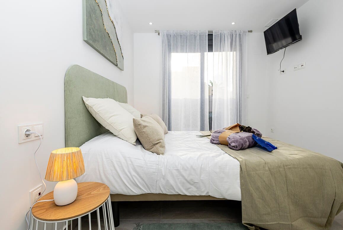 2 Zimmer Apartment zu verkaufen in Torrevieja mit Pool Garage - 299.000 € (Ref: 10156618)