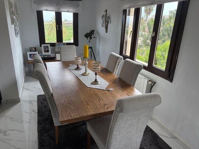 5 sypialnia Willa na sprzedaż w Almoradí z basenem garażem - 685 000 € (Ref: 10156694)