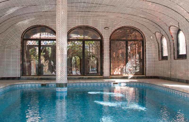 5 bedroom Villa for sale in Villamartin with pool garage - € 3,200,000 (Ref: 10156715)
