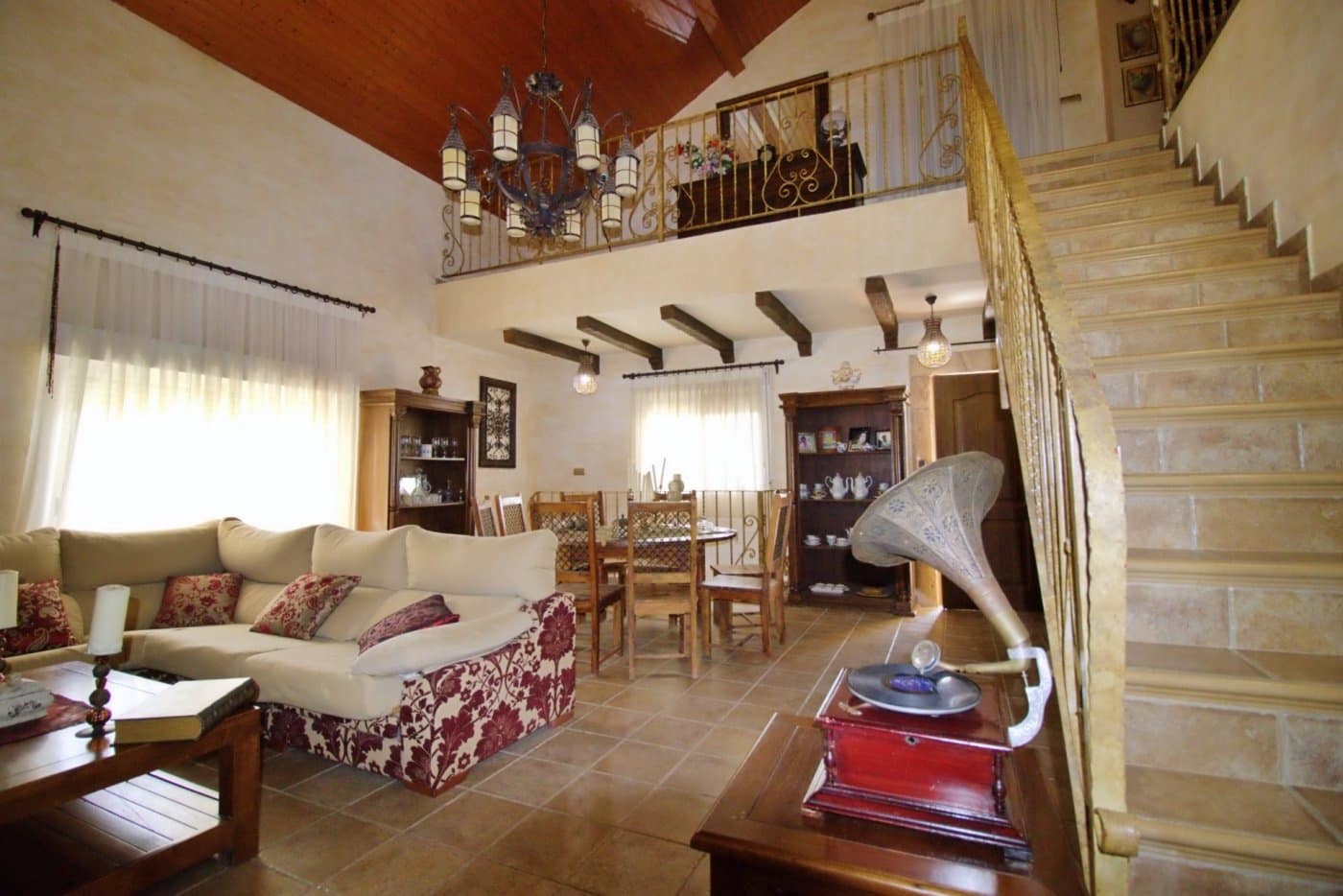 5 Zimmer Villa zu verkaufen in Elche / Elx mit Pool - 610.000 € (Ref: 10156716)