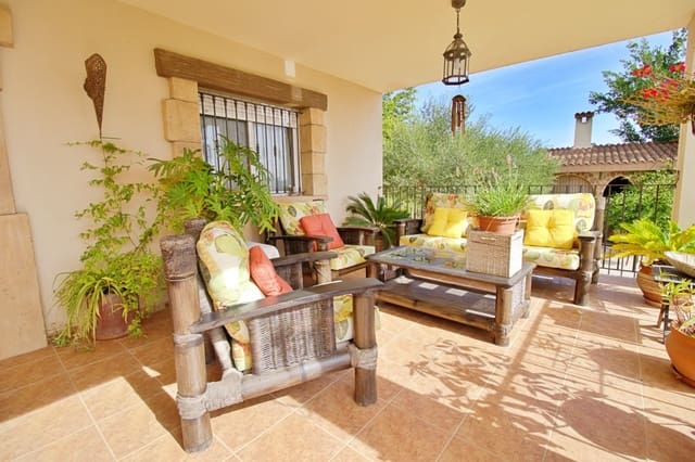 5 Zimmer Villa zu verkaufen in Valverde, Elche / Elx mit Pool - 610.000 € (Ref: 10156716)