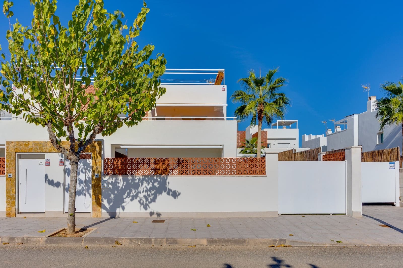 3 soveværelse Villa til salg i Pilar de la Horadada med swimmingpool - € 548.000 (Ref: 10157529)