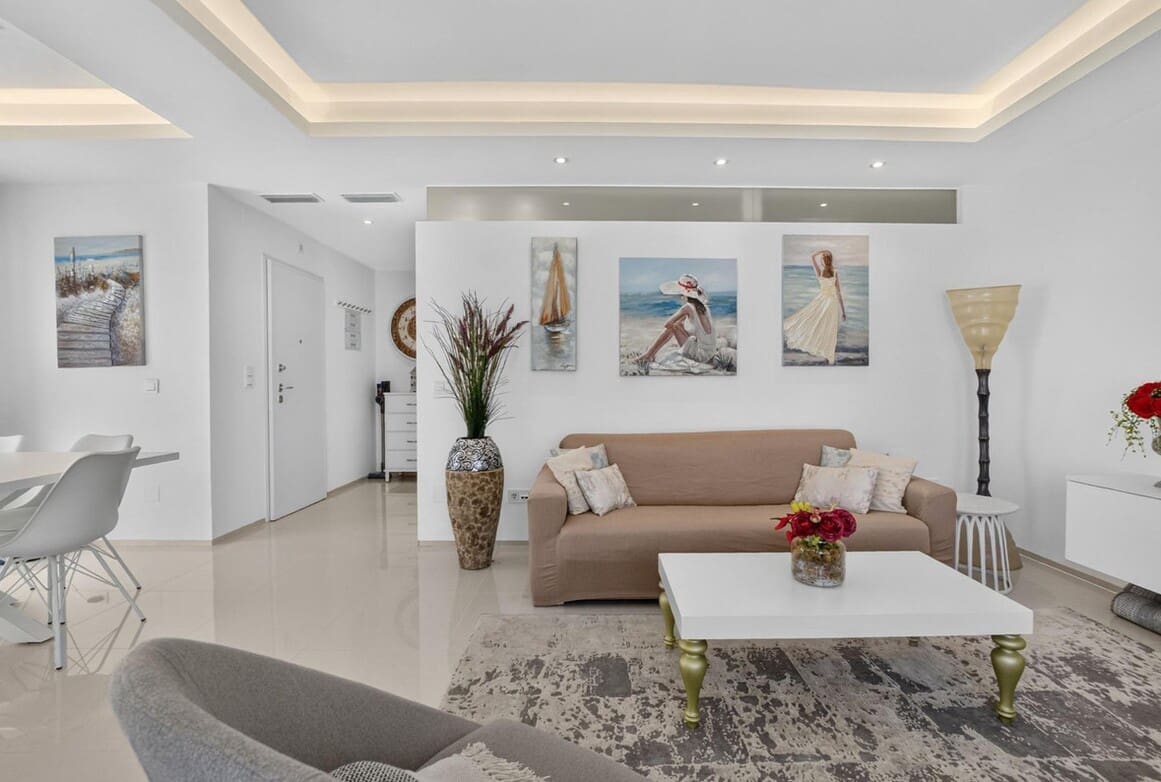 2 bedroom Apartment for sale in Rojales with pool garage - € 324,900 (Ref: 10157544)