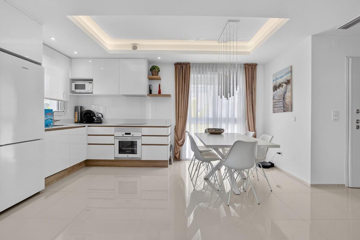 2 bedroom Apartment for sale in Rojales with pool garage - € 324,900 (Ref: 10157544)